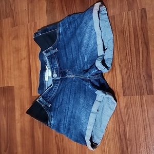 Liz Lange maternity shorts size small